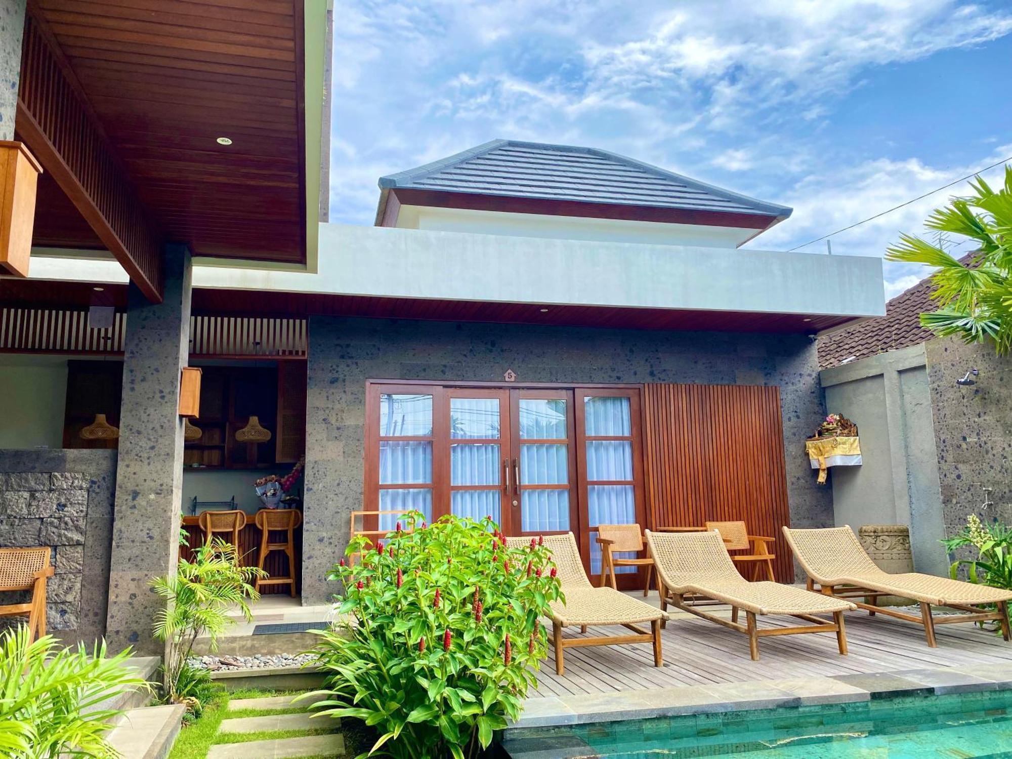 Hotel Kubera Villa Kemenuh By Prasi