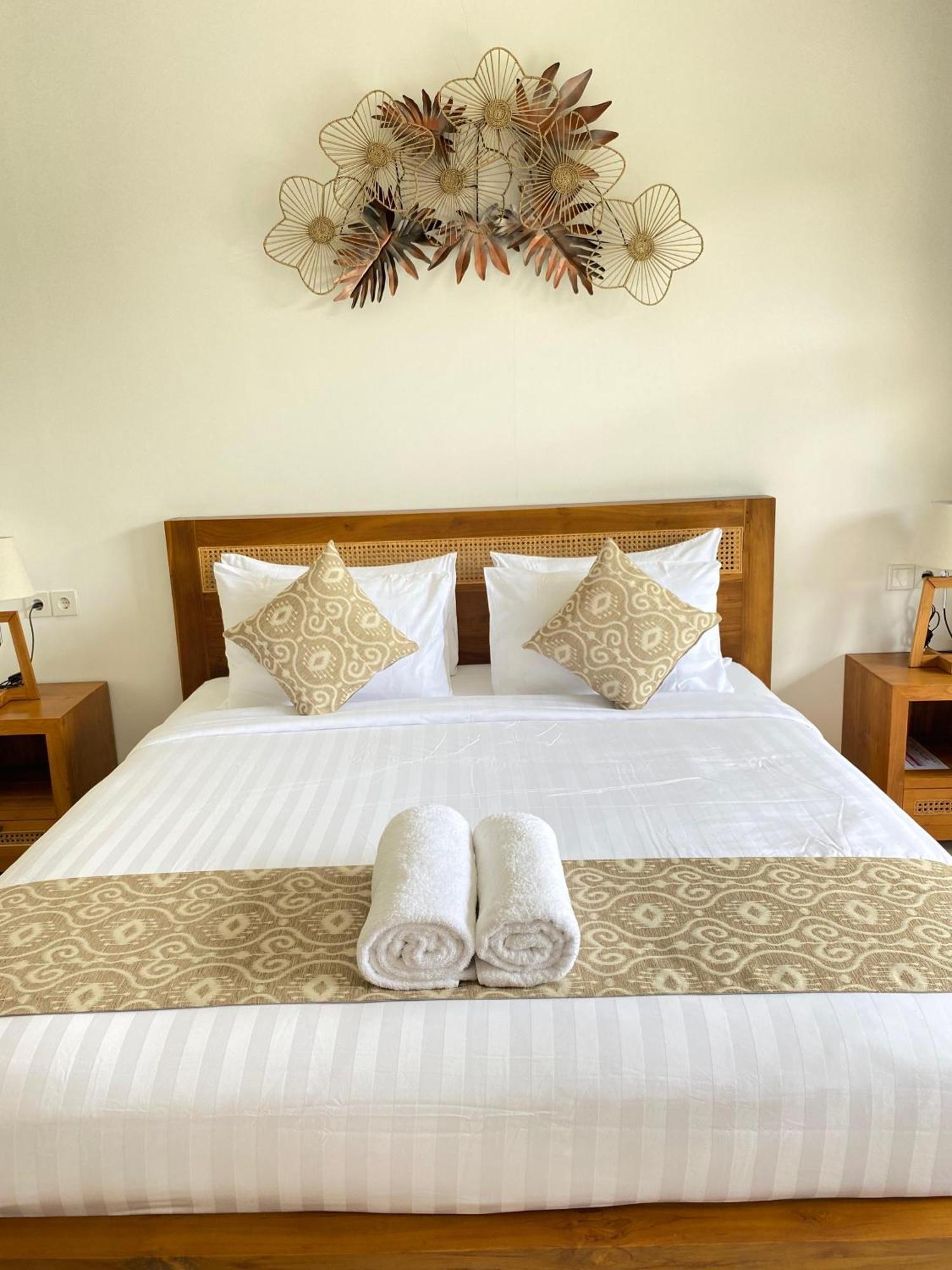 Kubera Villa Kemenuh By Prasi Hotel *