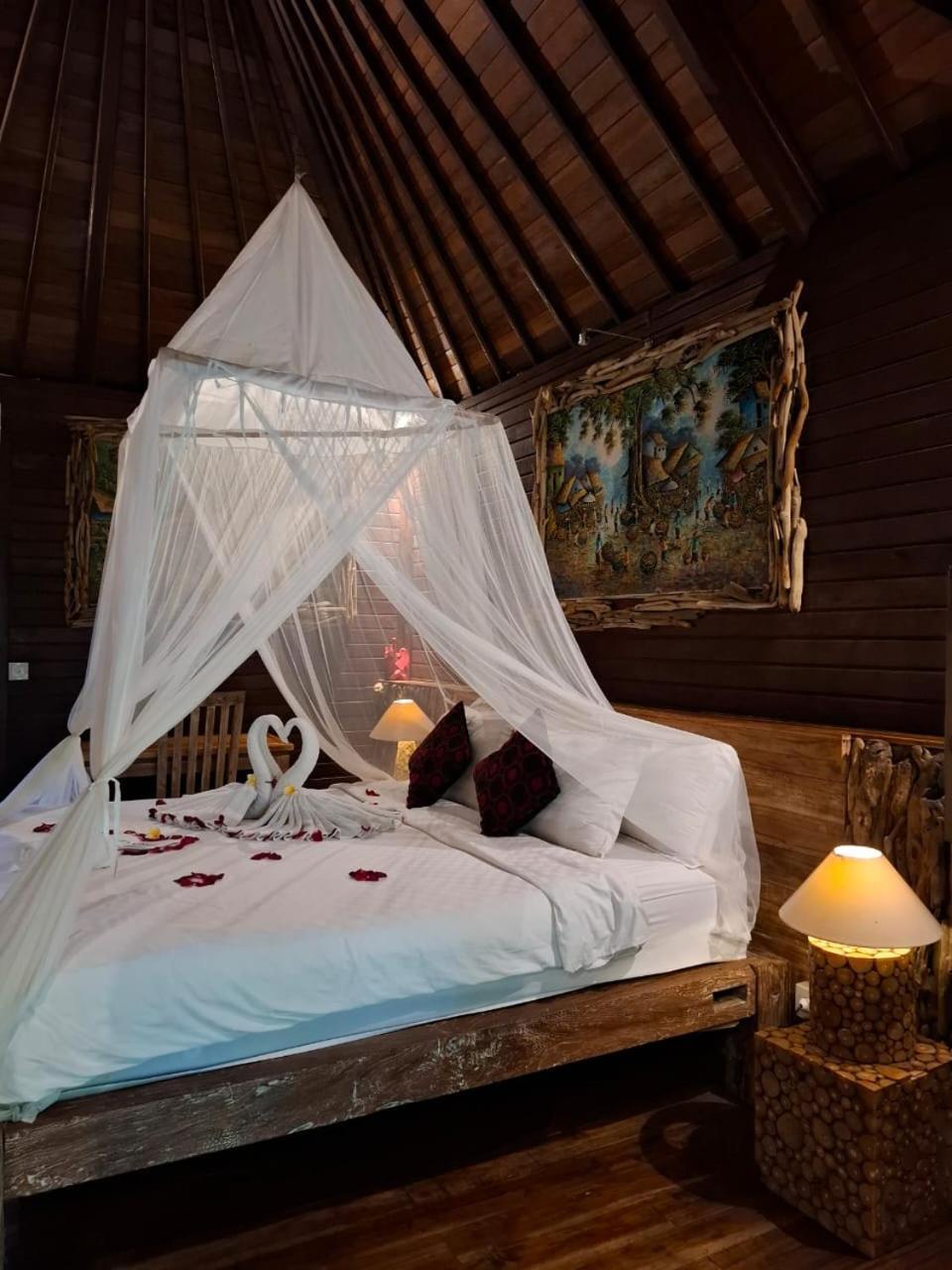 Villa Virgin *