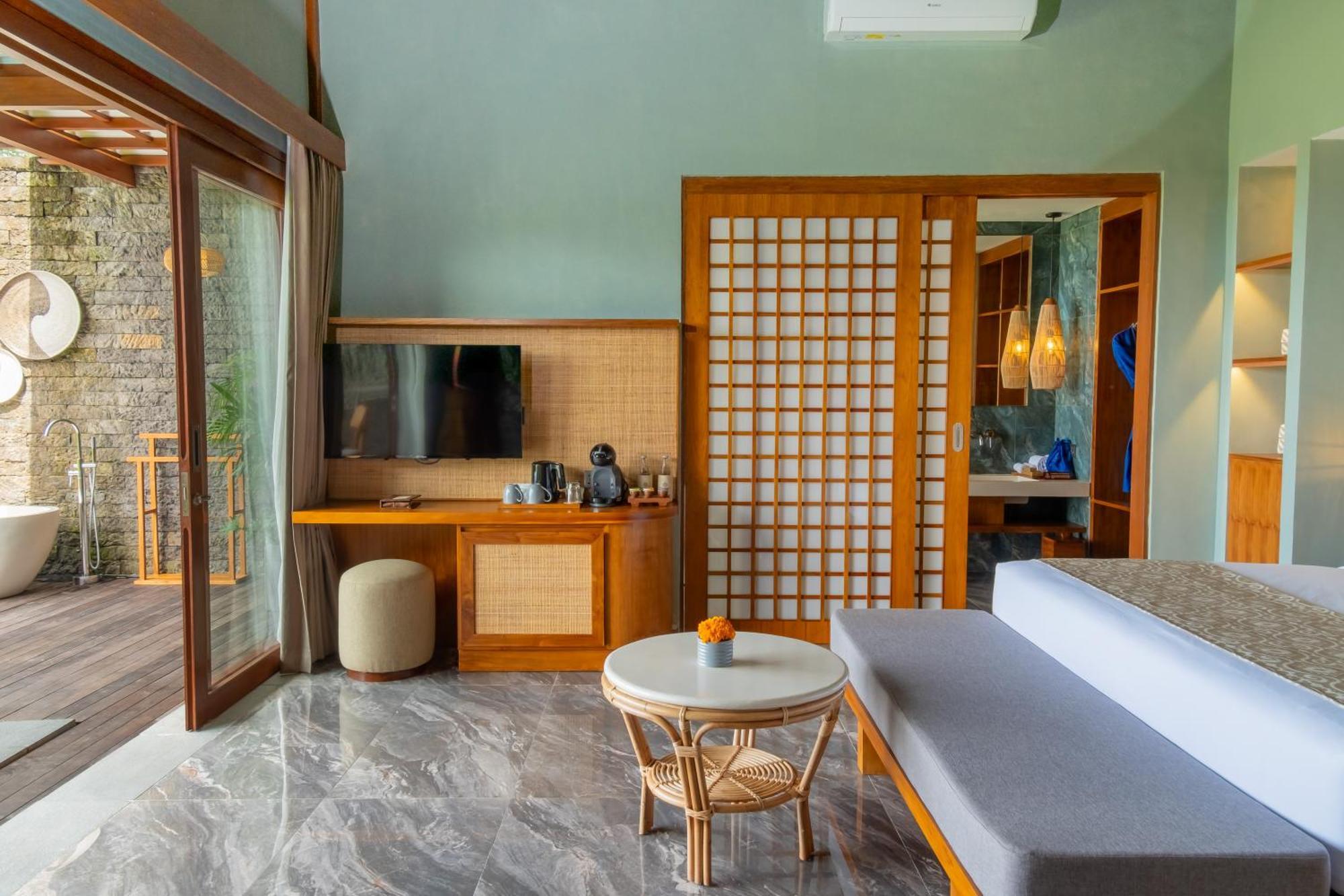 Hotel Emana Akatara 4*