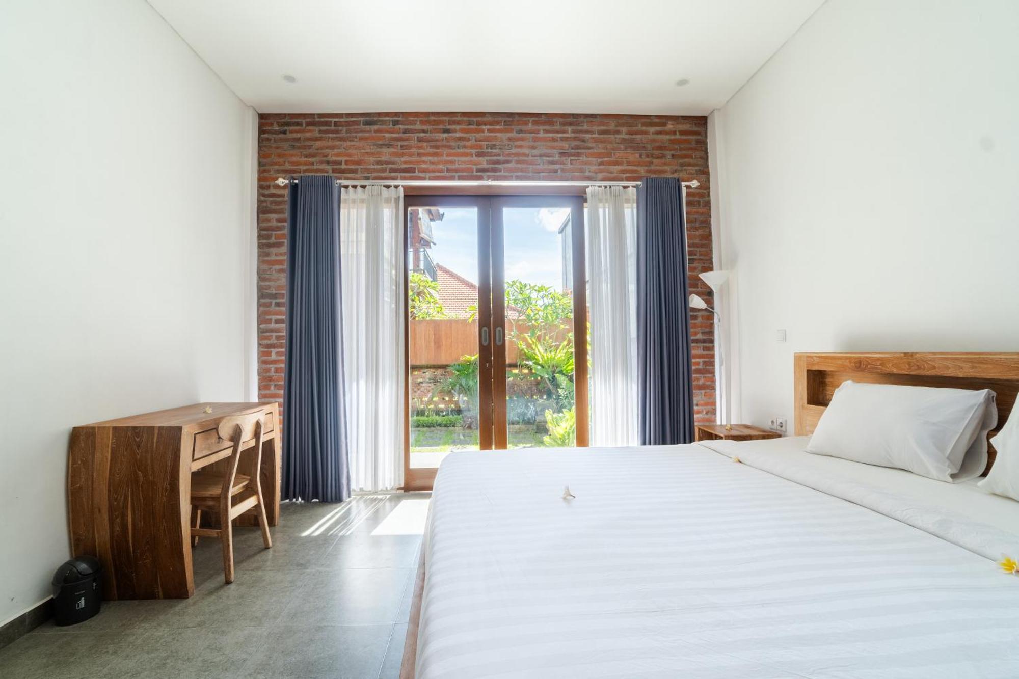 Dharma Villa *