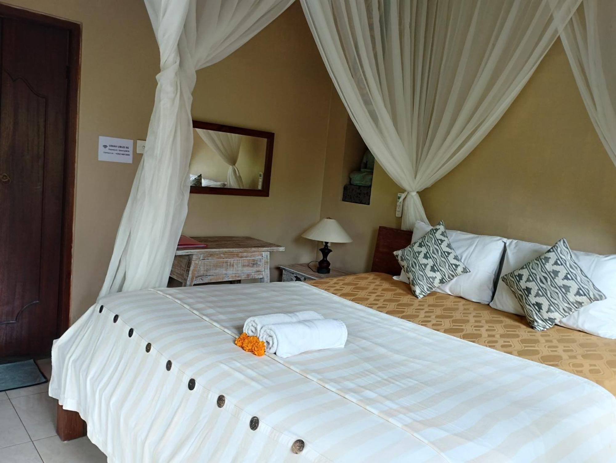 Umah Bed & Breakfast *