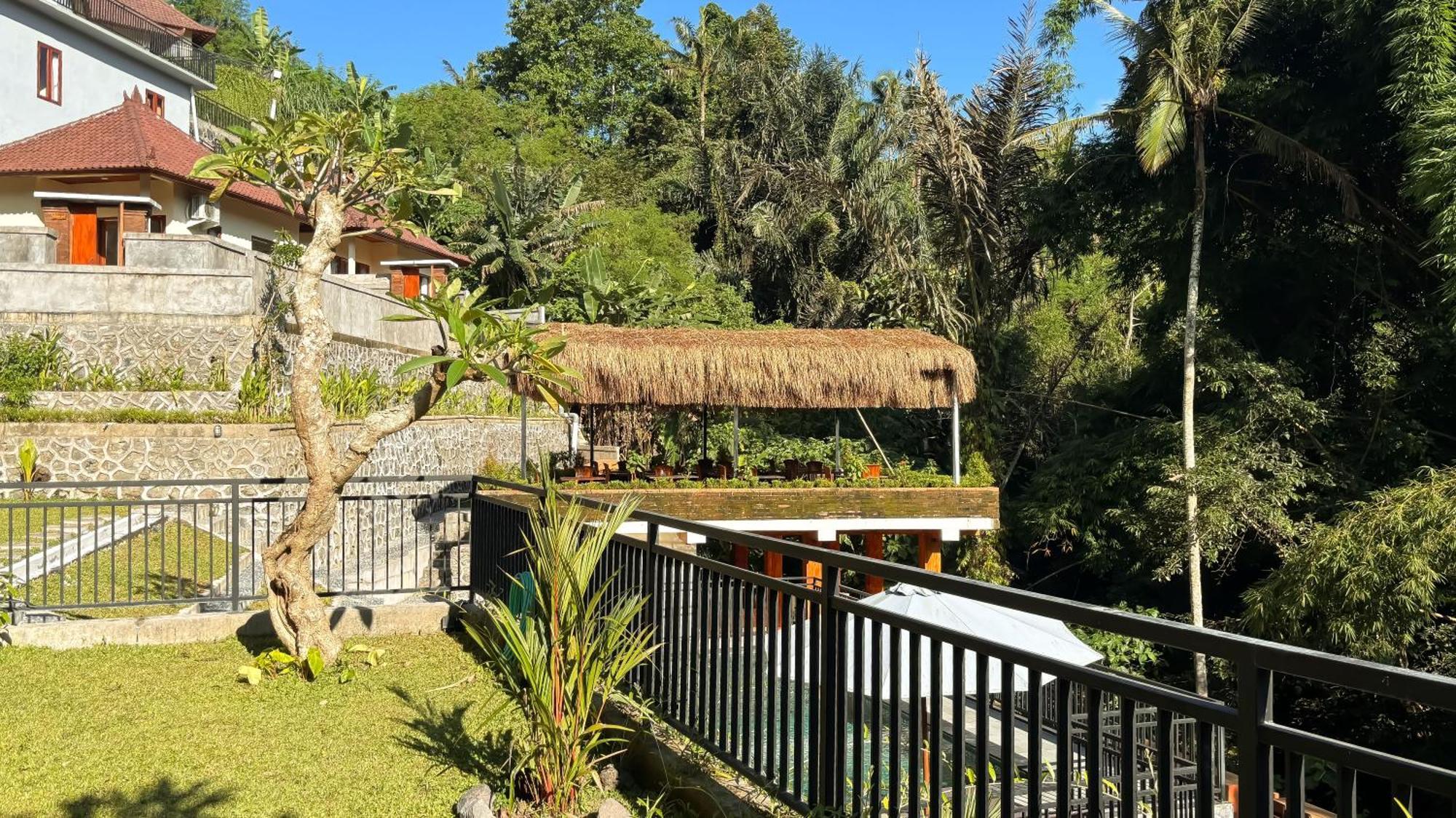 Dur Pekerisan Retreat * Ubud