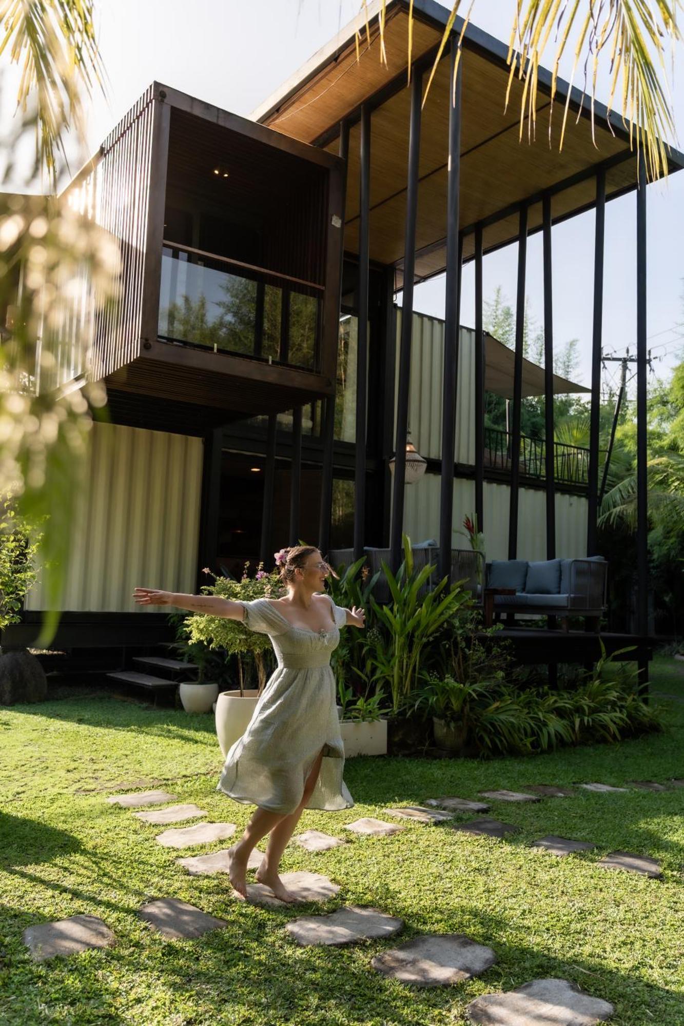 Cantik Vila *