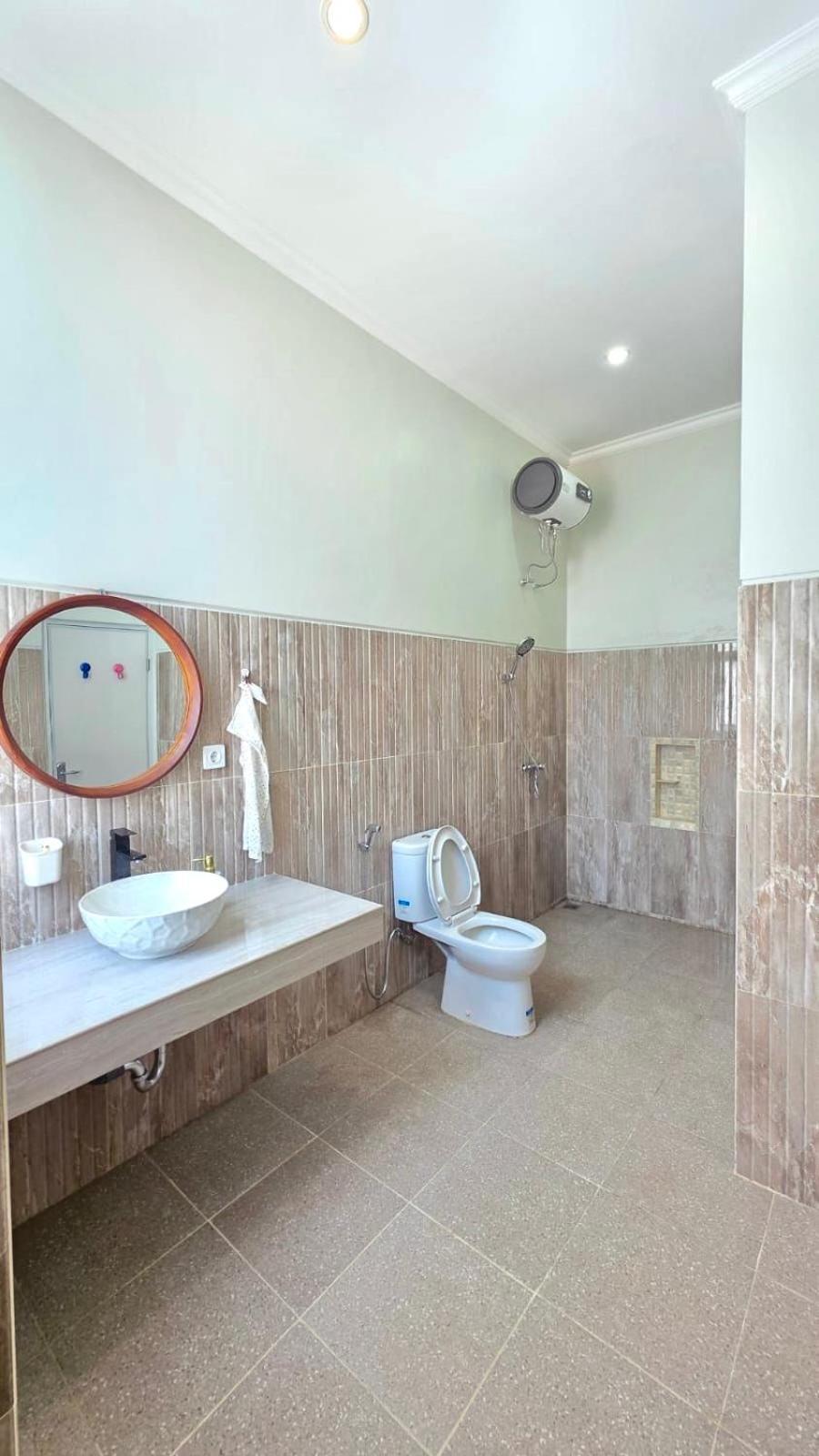 Villa Vero Selaras - Made Heng *