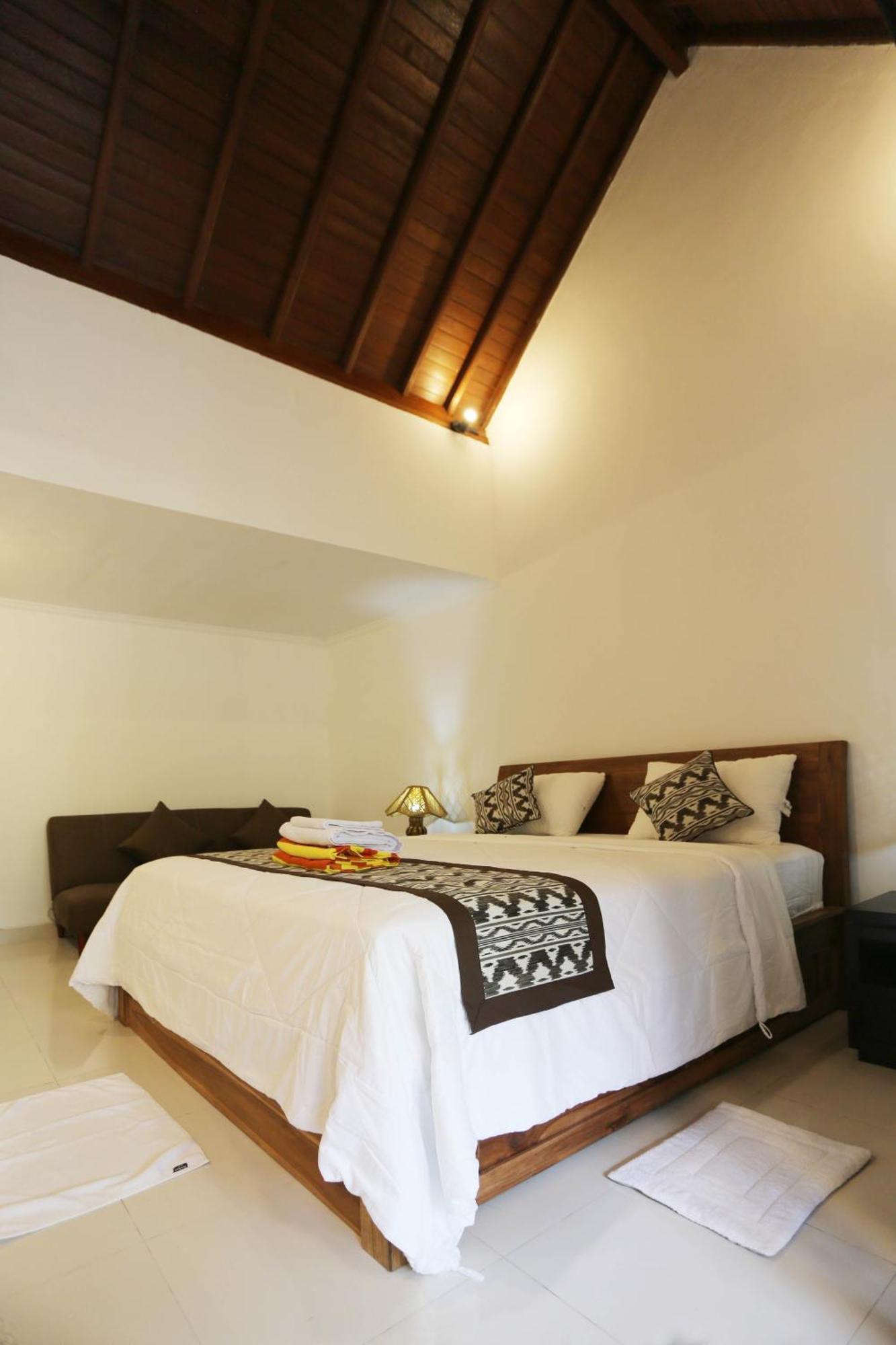 Villa Dinatha *
