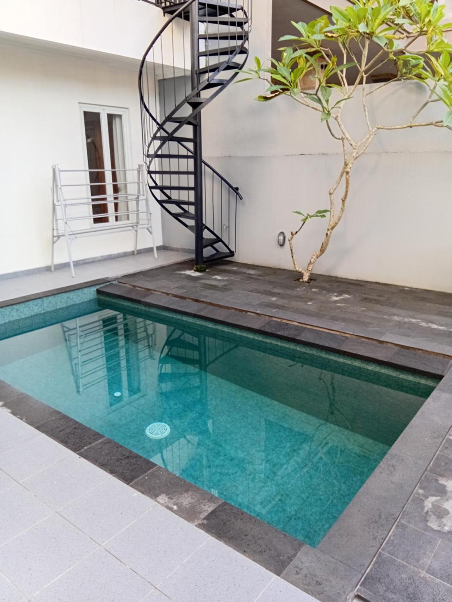 Rumah Santi Villa *