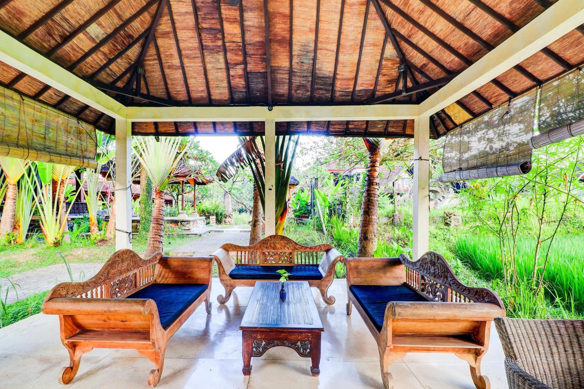 Dancenter Near Museum Topeng Hotel Ubud (Bali)