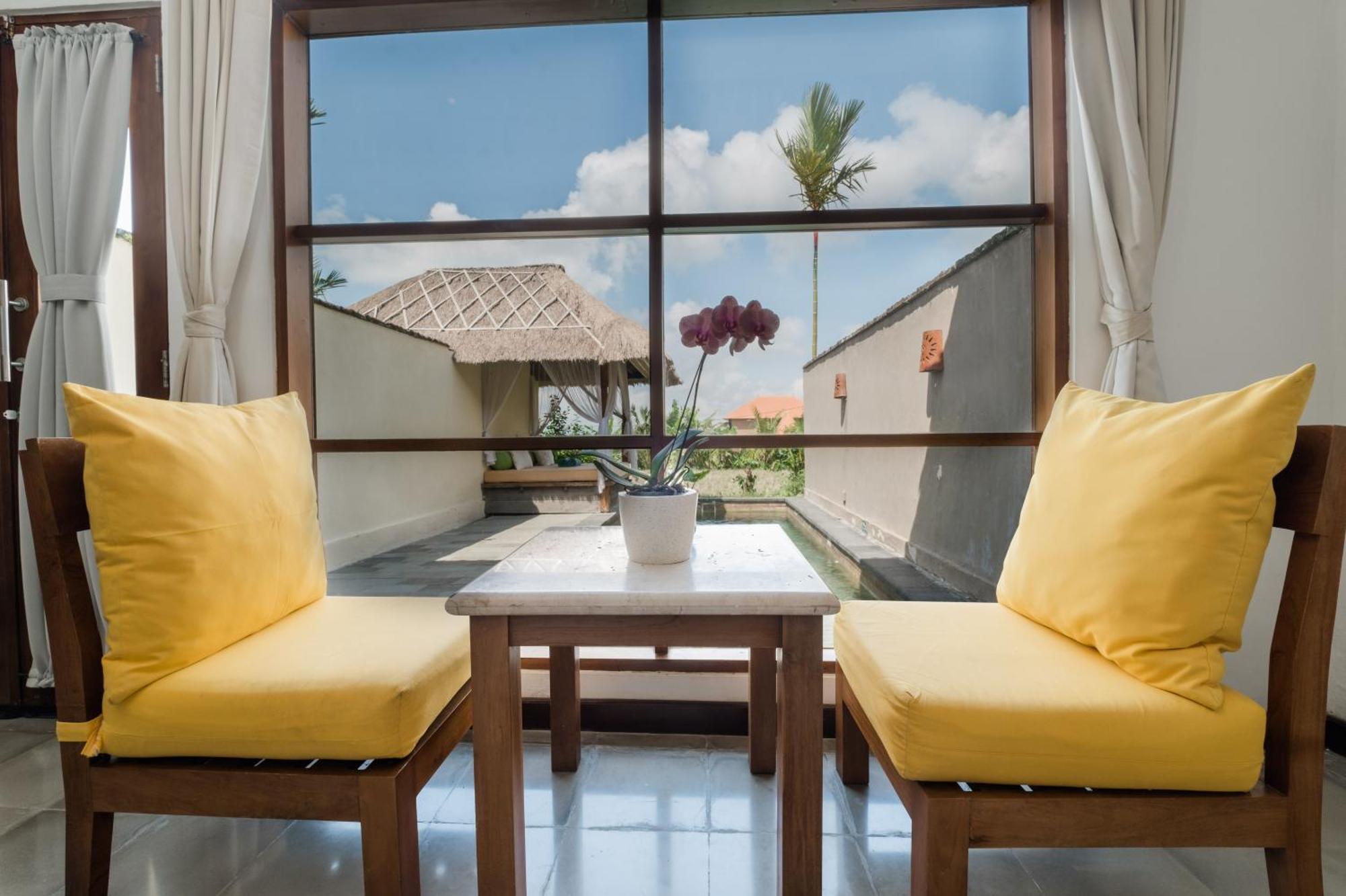 Alam Puisi Villa