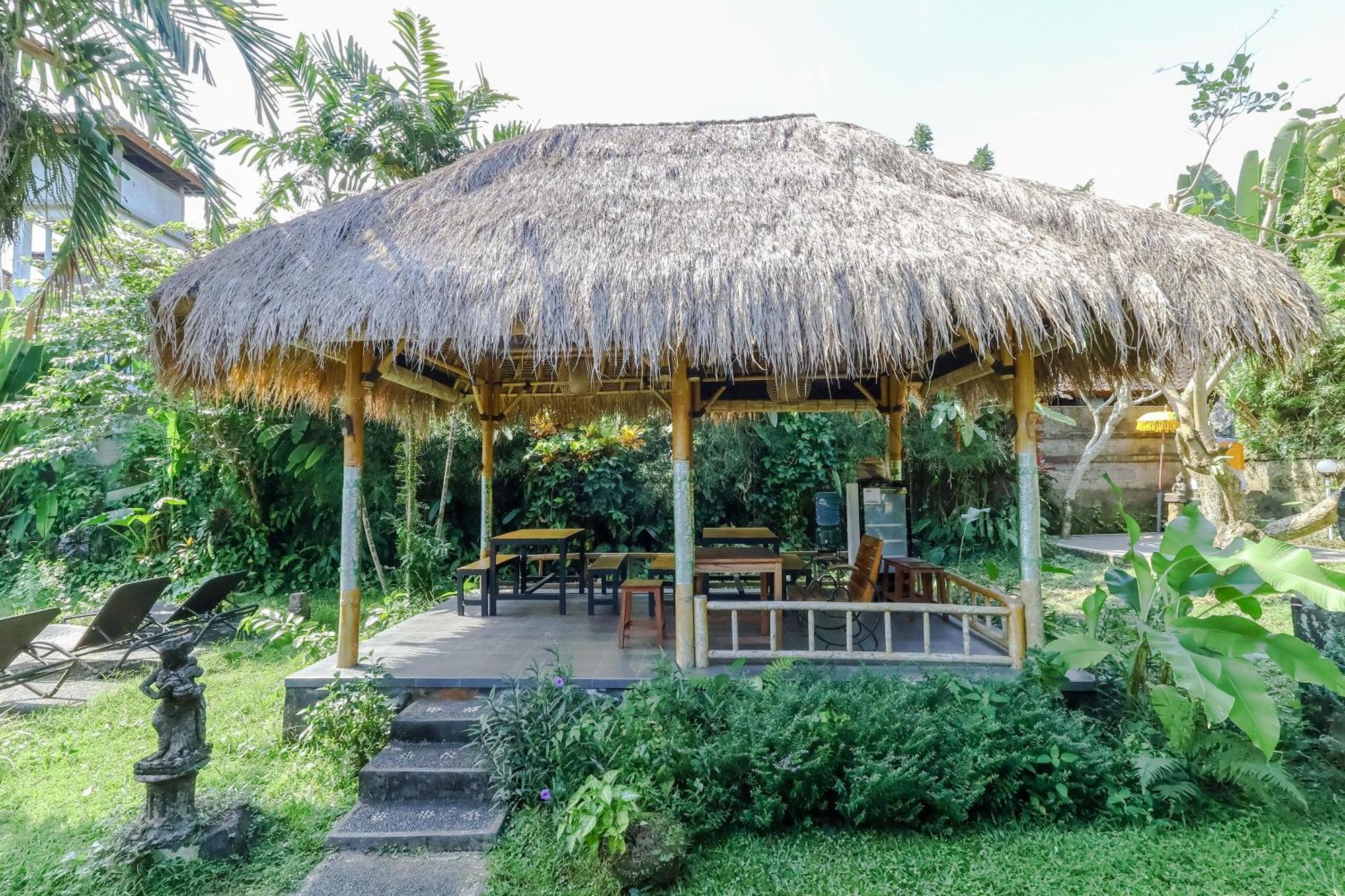 Taman Lituhayu Villa