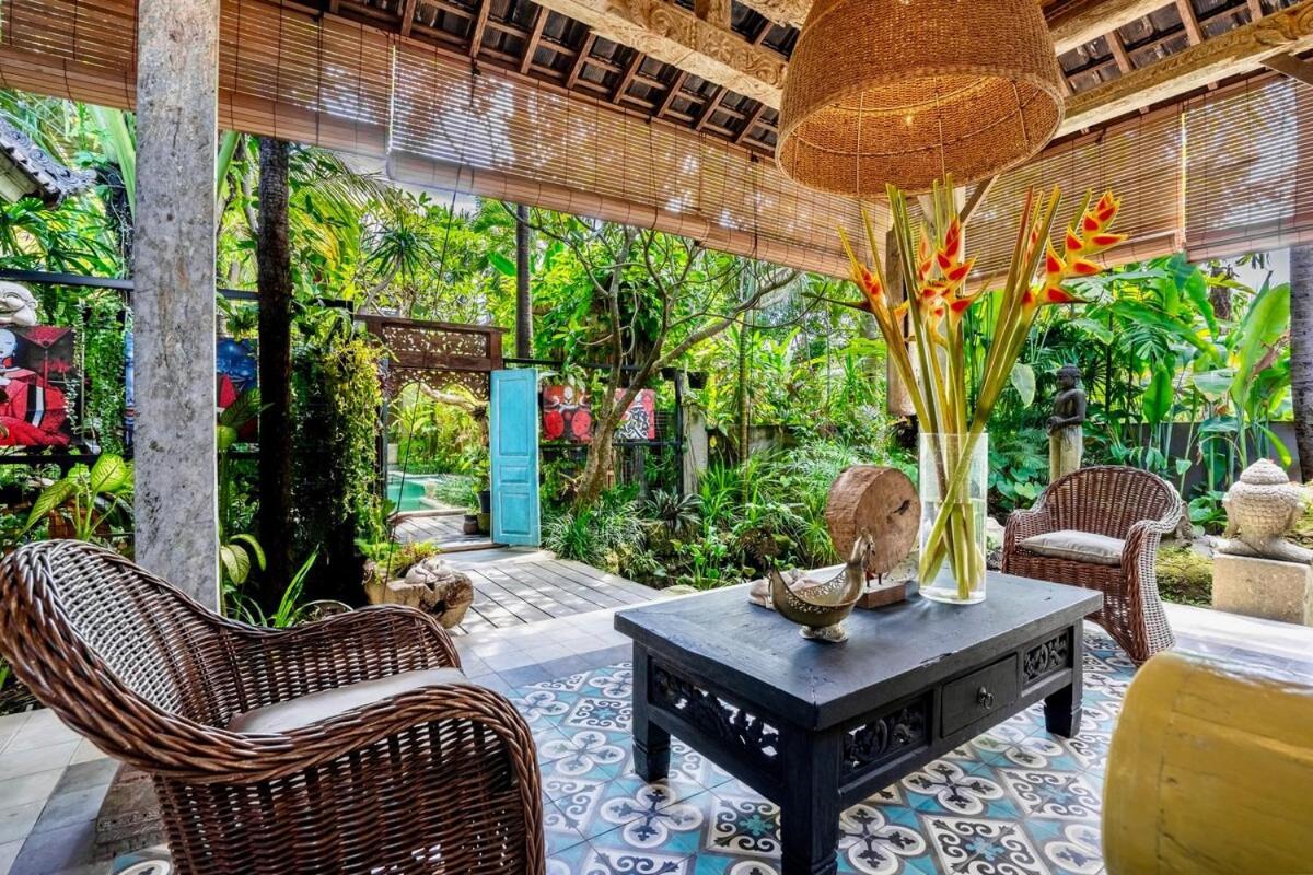 Villa Where Art And Relaxation Meet In Tropical Paradise