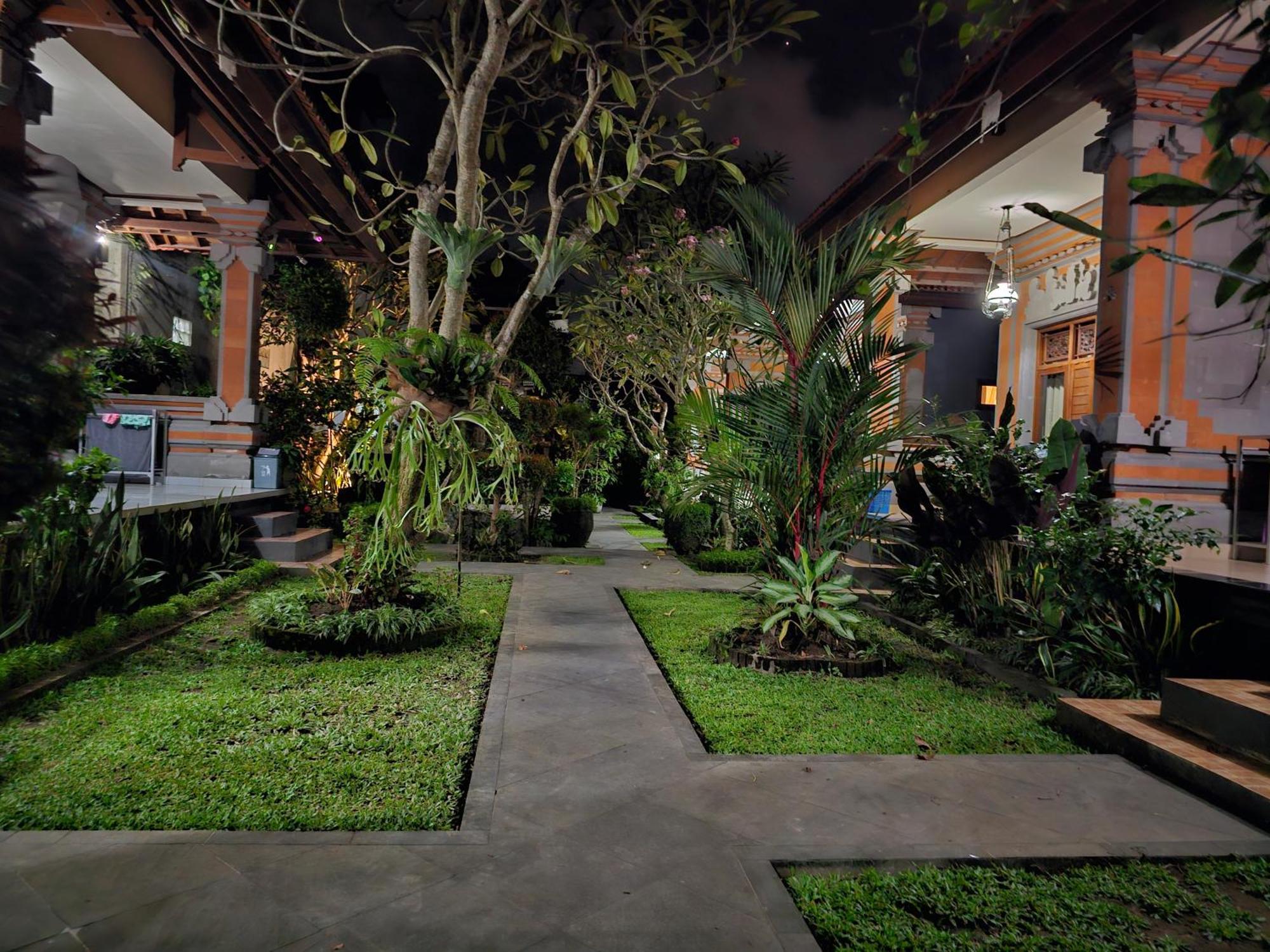 Nick's Guest house 2*