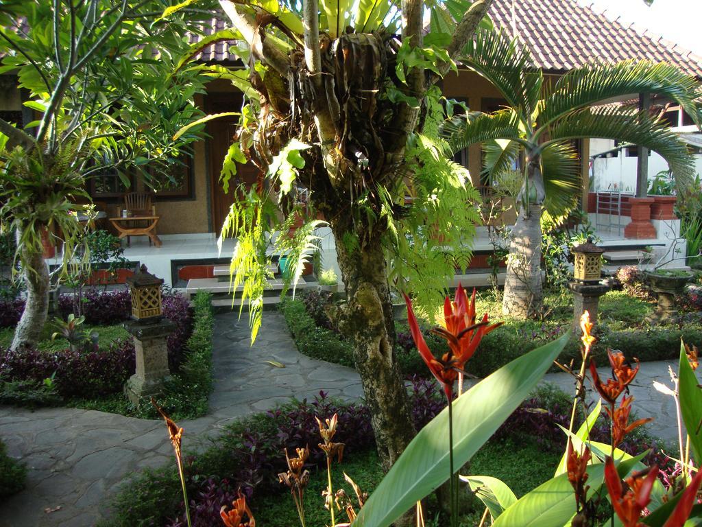Gusti Home Stay Ubud