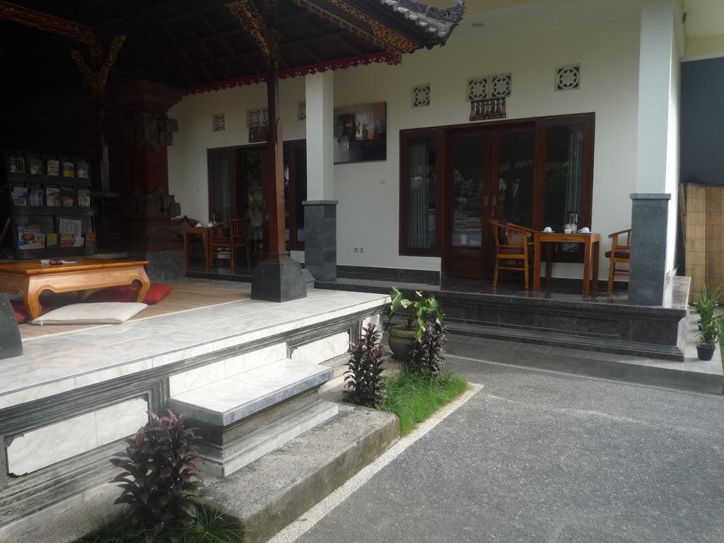 Homestay Pratama House *