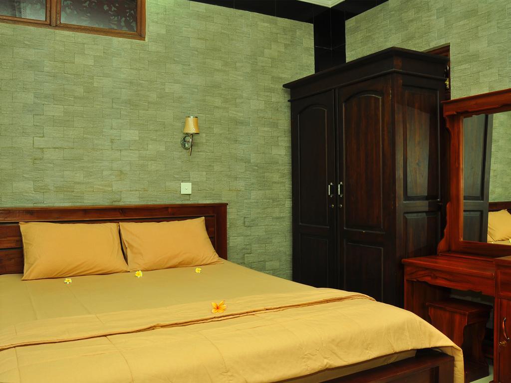 Warini Homestay *
