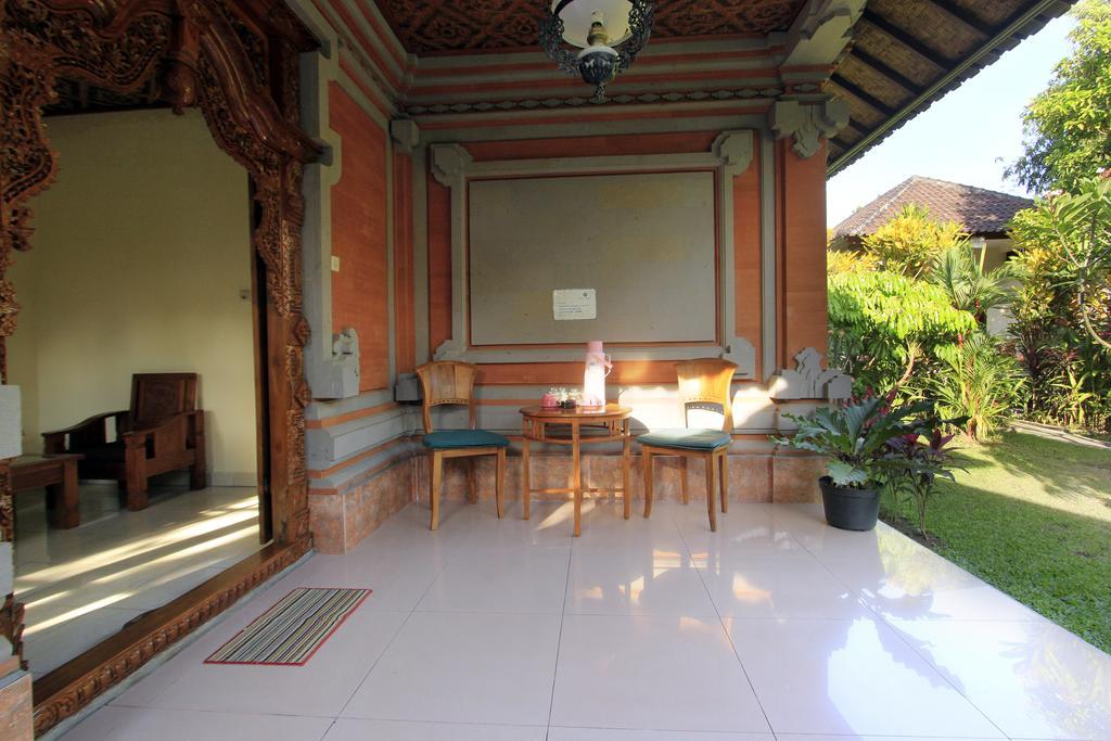Gusti Kaler House Wisma tamu *
