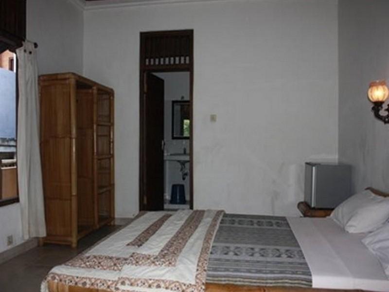 Raka Rai Gasthuis 2*