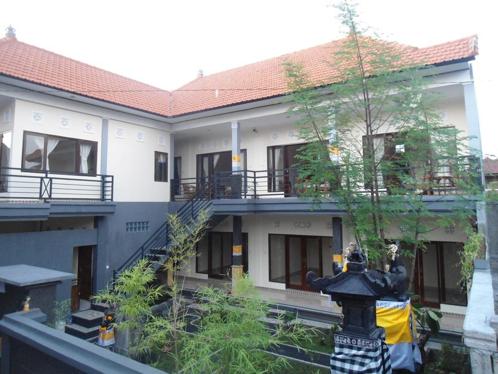 Uma Taman House 2*