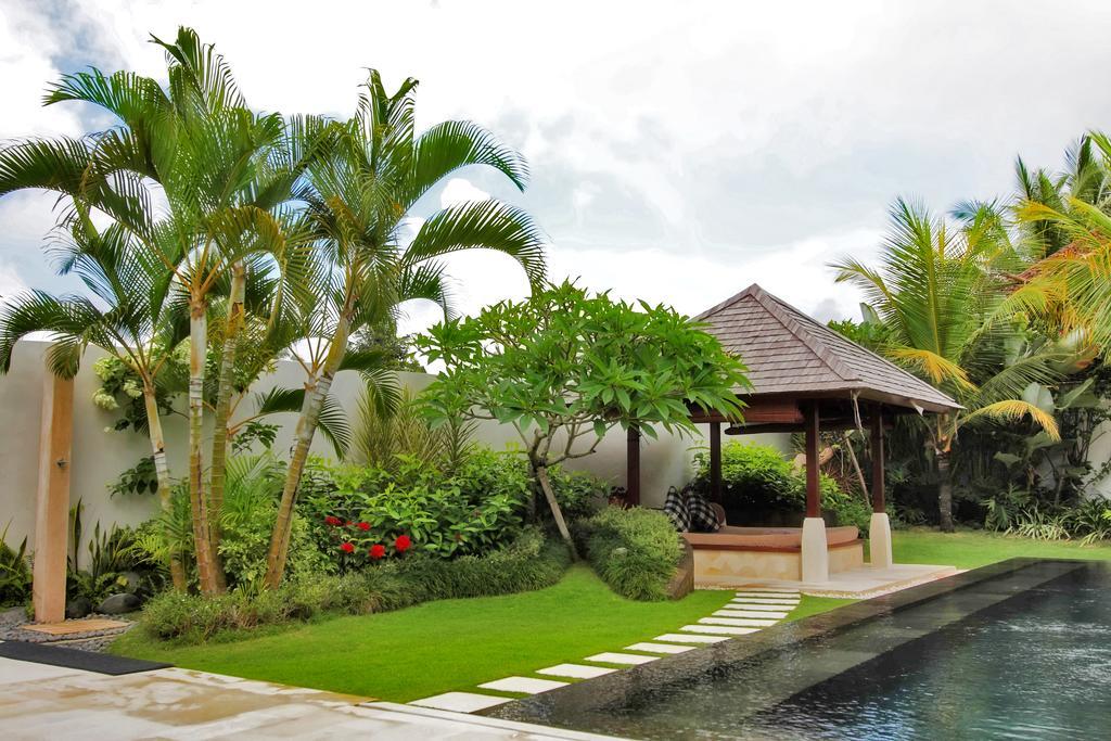 Sayang Estate Villa *