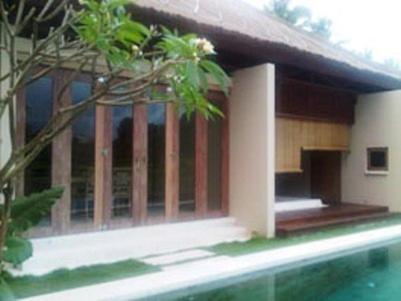 Puri Rasa Villas And 4*