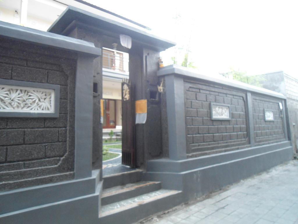 Uma Taman House 2*