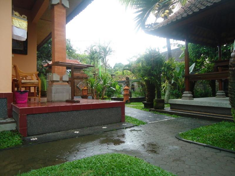 Pondok Oka Homestay Guest house