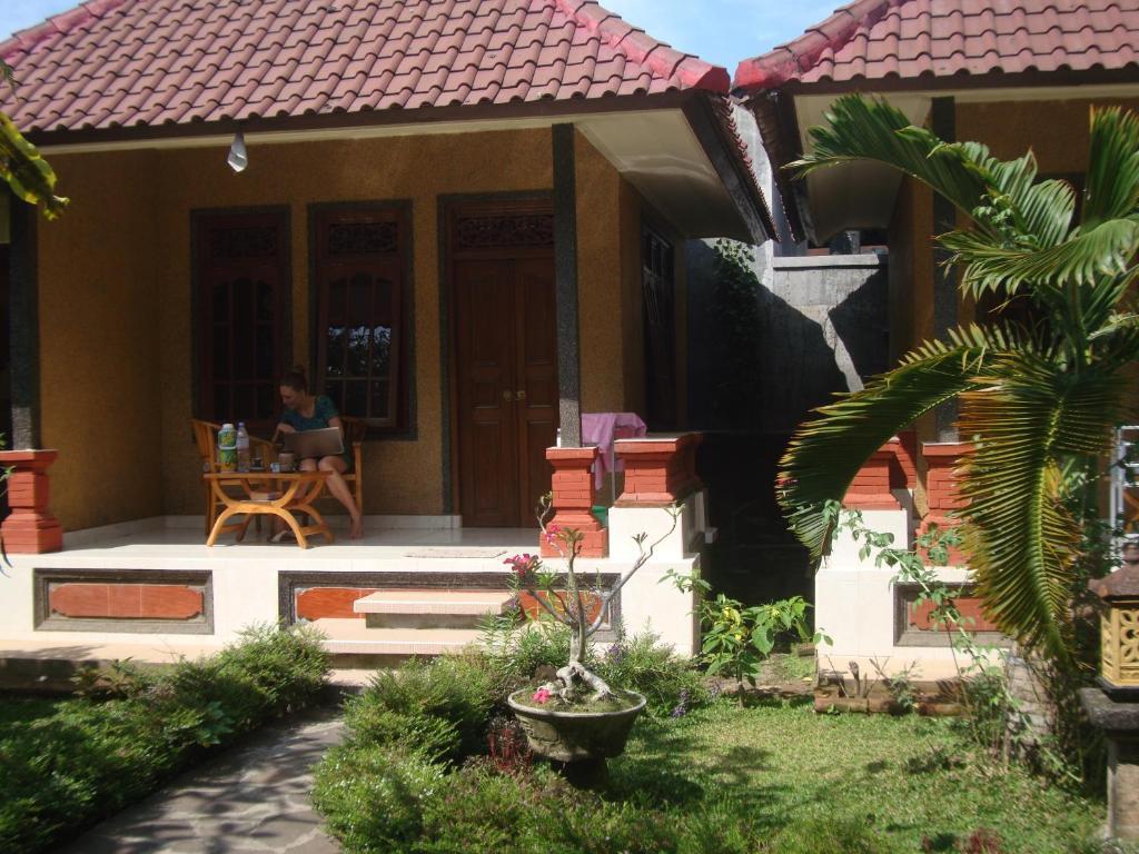 Gasthof Gusti Home Stay Ubud *