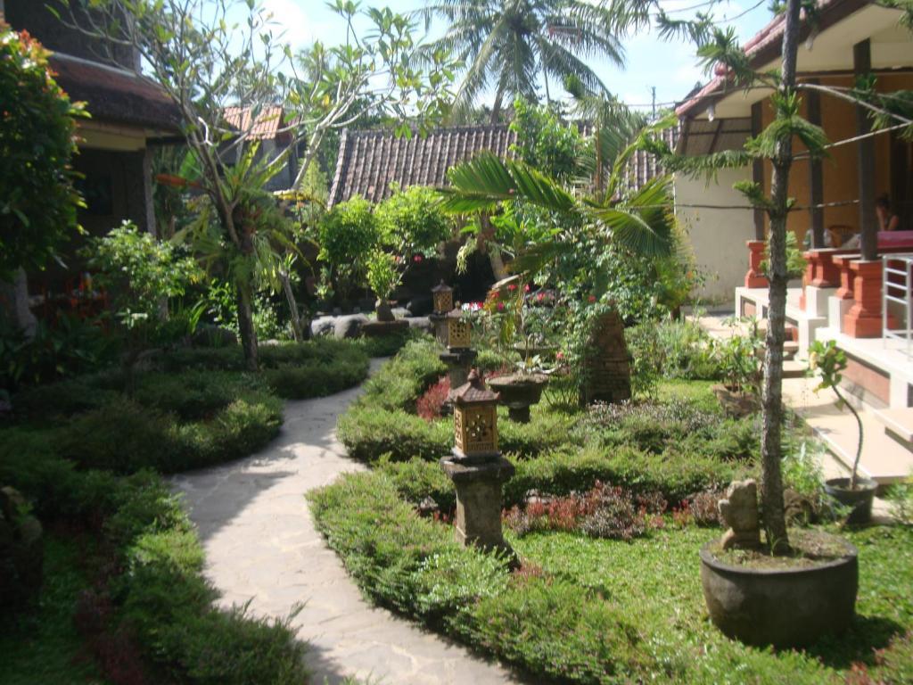 Gasthof Gusti Home Stay Ubud *