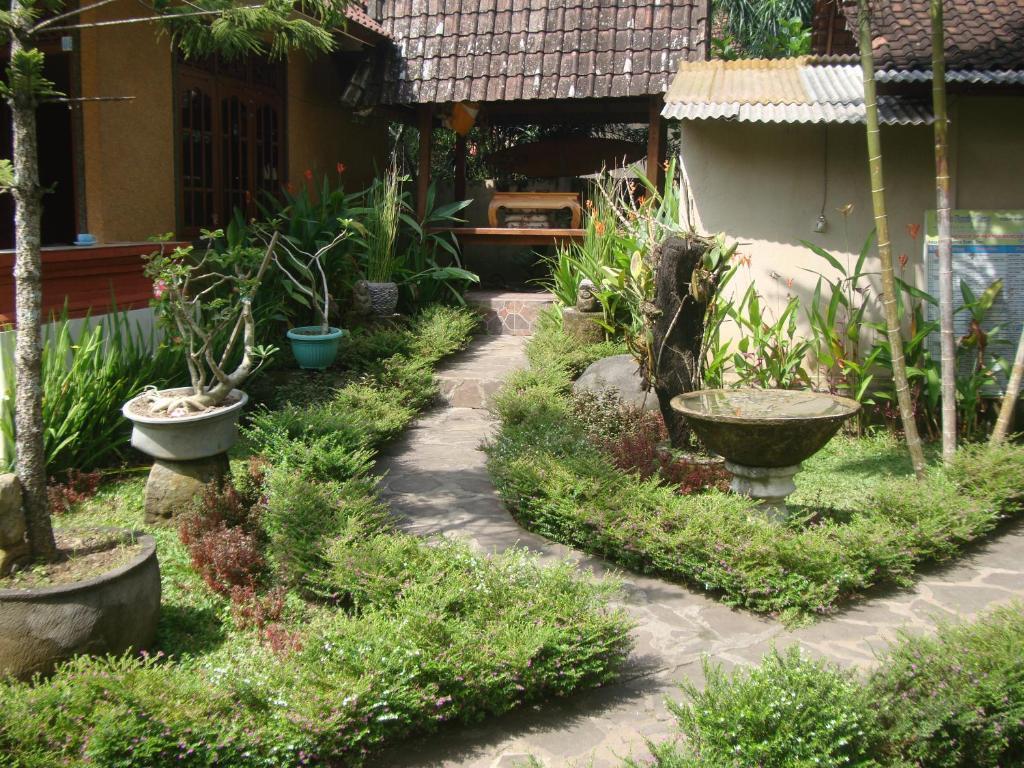 Gusti Home Stay Ubud Gasthof