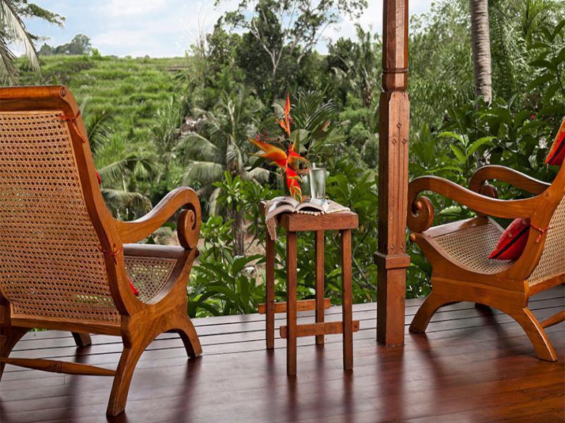 Pelangi Estate Villa *