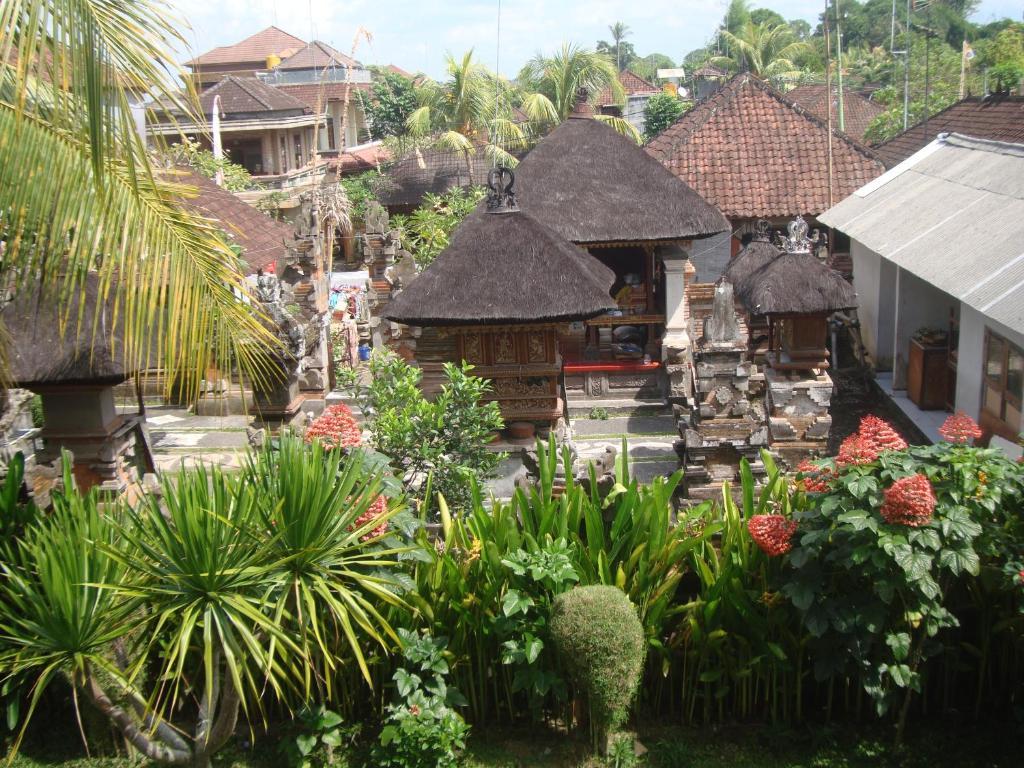Gusti Home Stay Ubud *