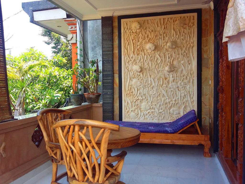 Puri Asri Guest house 2*