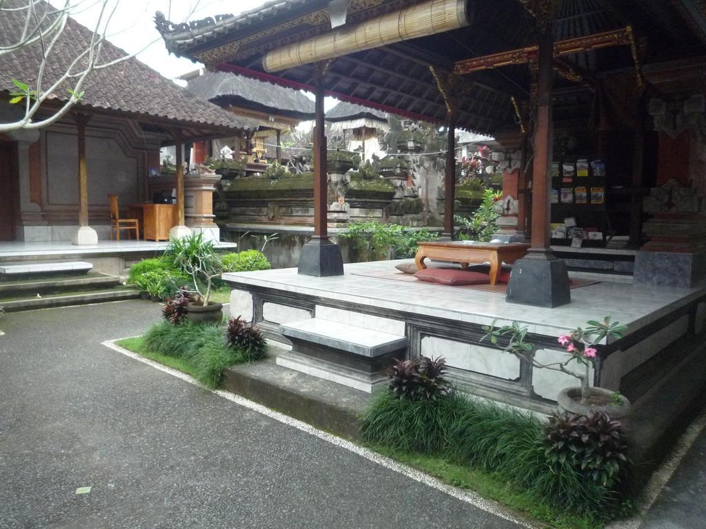 Pratama House Homestay *
