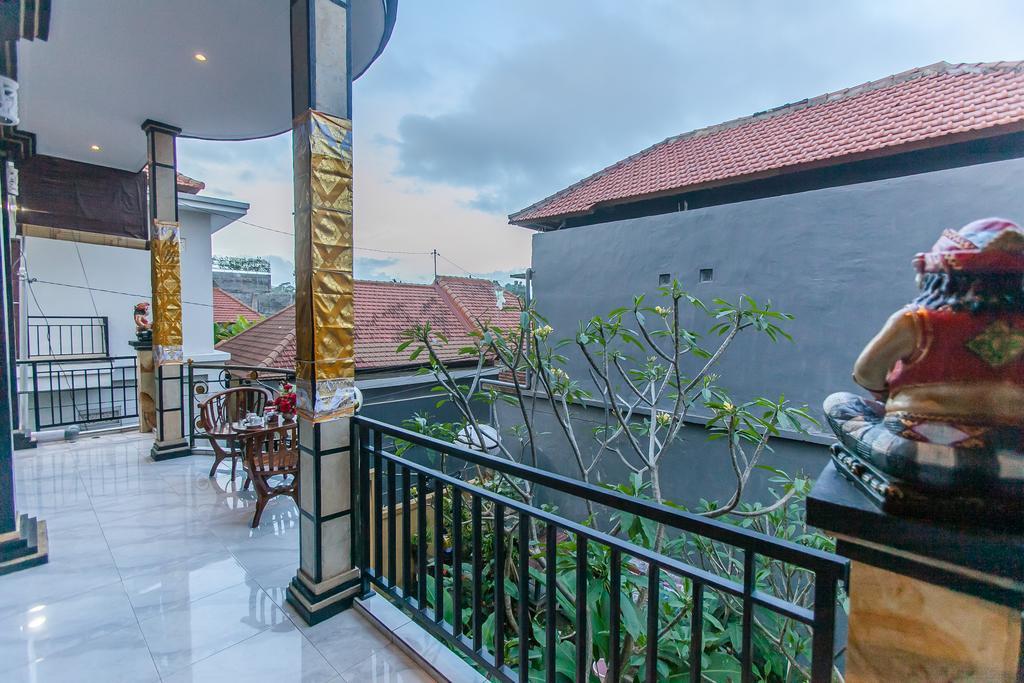 Homestay Yoga's House *