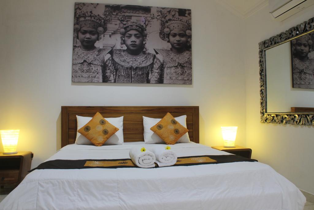 Ubud Rooms B&B Bed & Breakfast 2*