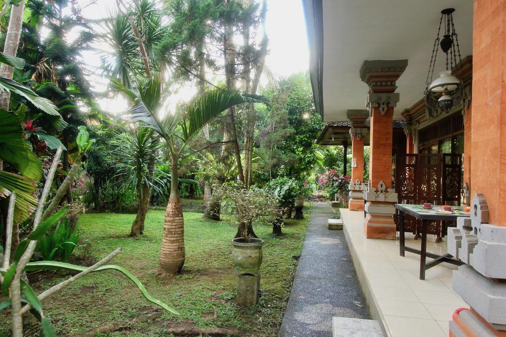 Guest house Rahayu House