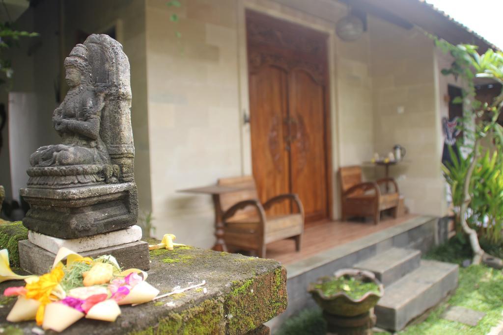 Ubud Rooms B&B Bed & Breakfast Ubud