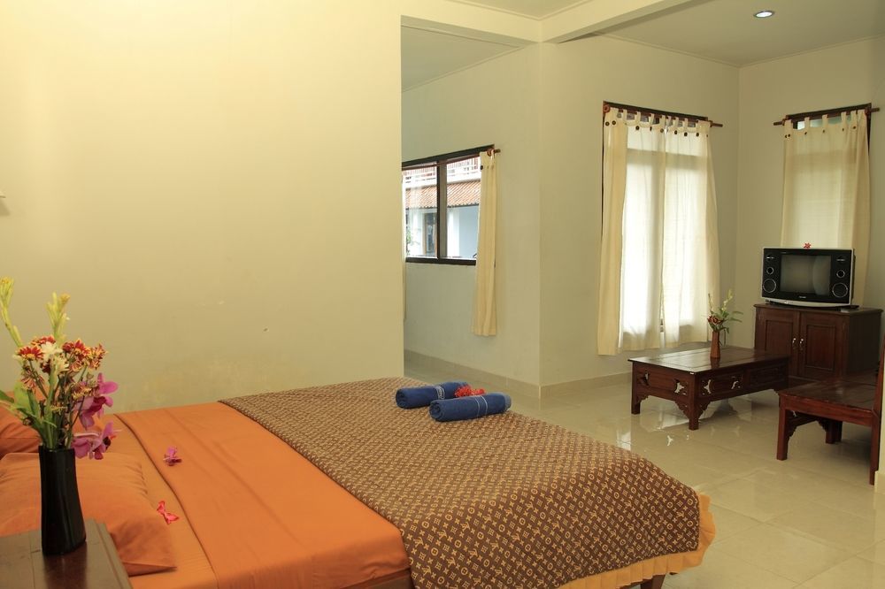 Warsa's Garden And Guest house 3*