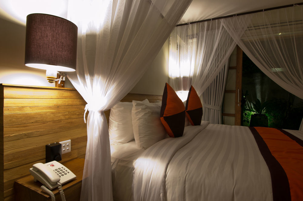 Kayu Lama Villa