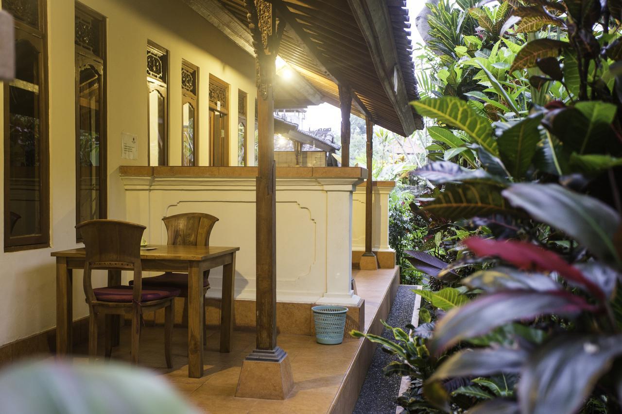 Gusti Kaler House Wisma tamu