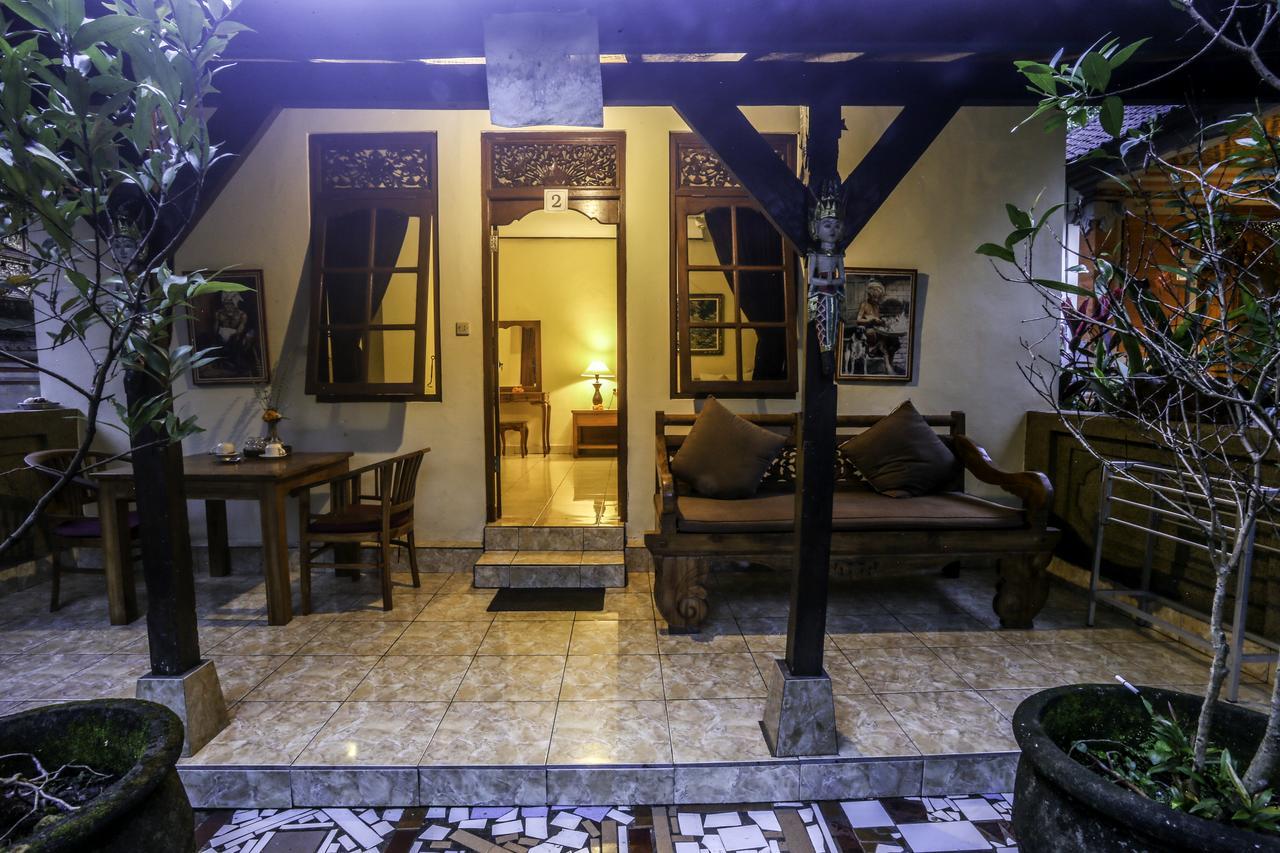 Gusti Kaler House Guest house *