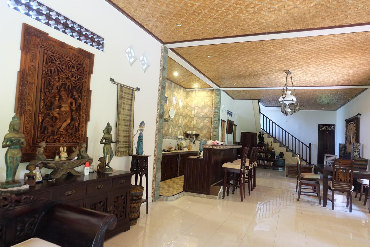 Rumah Kelinci Villa