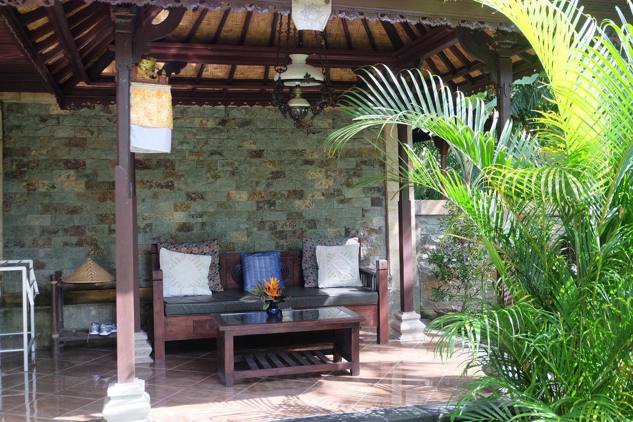 Rumah Kelinci Villa