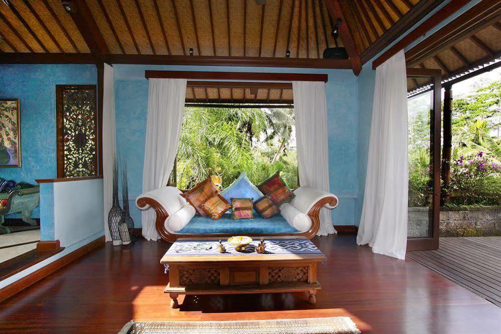 Pelangi Estate Villa