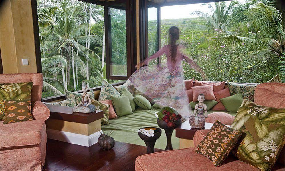 Pelangi Estate Villa *