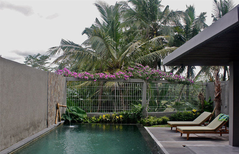 Kayu Lama Villa