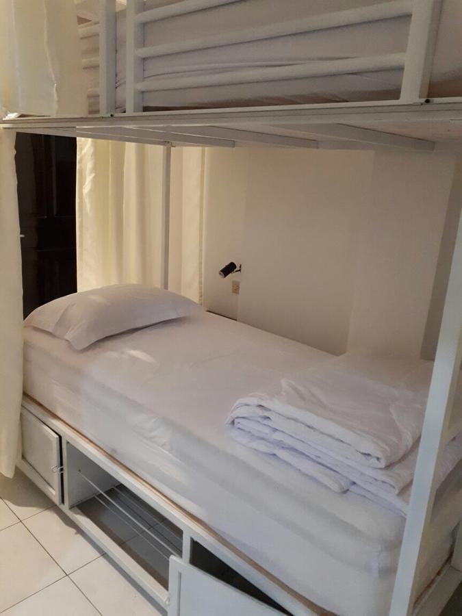 Anggrek Mas Bed & Breakfast Hostel