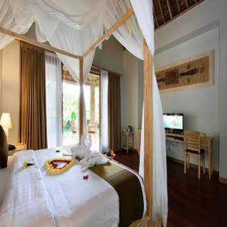 Hotel Puri Sunia Bali 4*