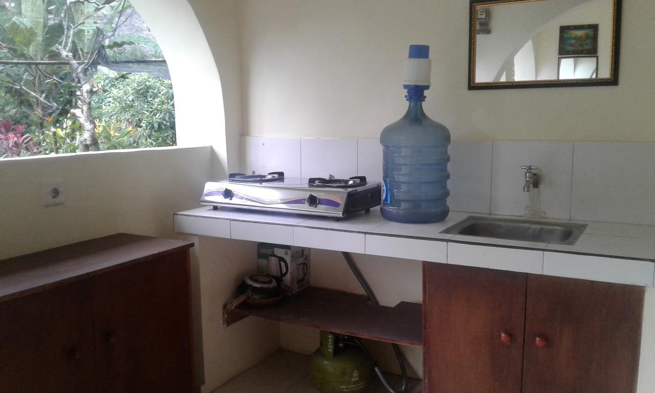 Madu Sentana House Guest house *