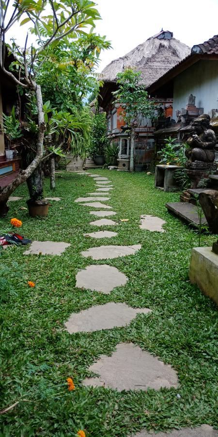 Privatunterkunft Umah Pekak *